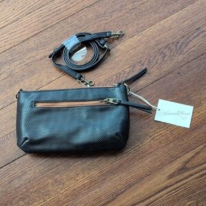 Universal Thread Black Wristlet Clutch